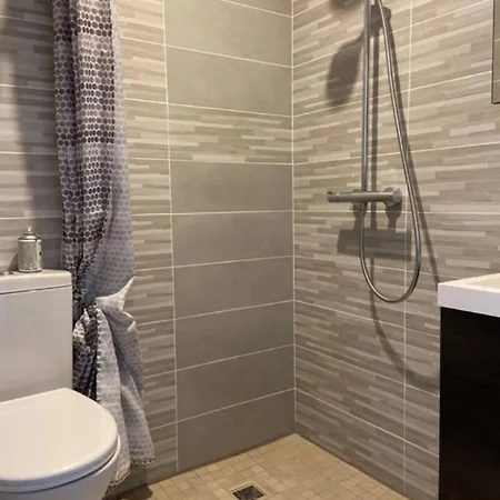 F2 Dans Un Endroit Paisible *